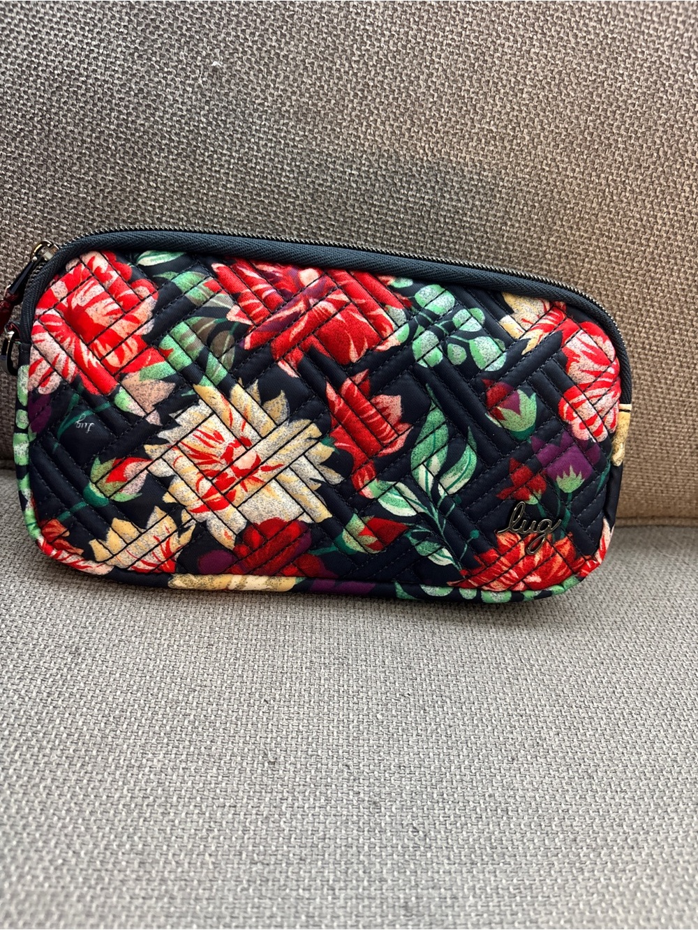 Lug Quilted Floral Crossbody- Black/Red